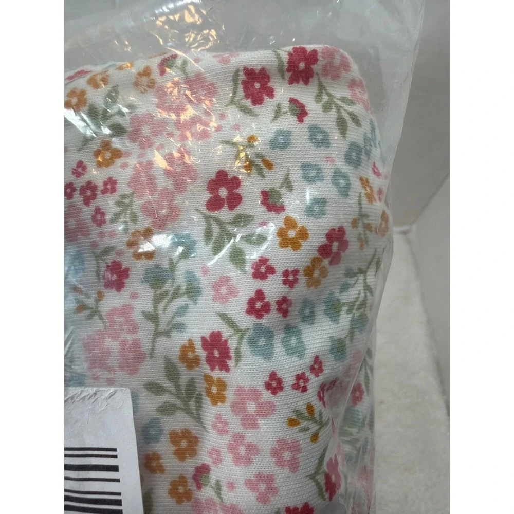 NEW Simple Joys by Carter's Changing‎ Pad Covers Floral Print & Polka Dot 2 Pack